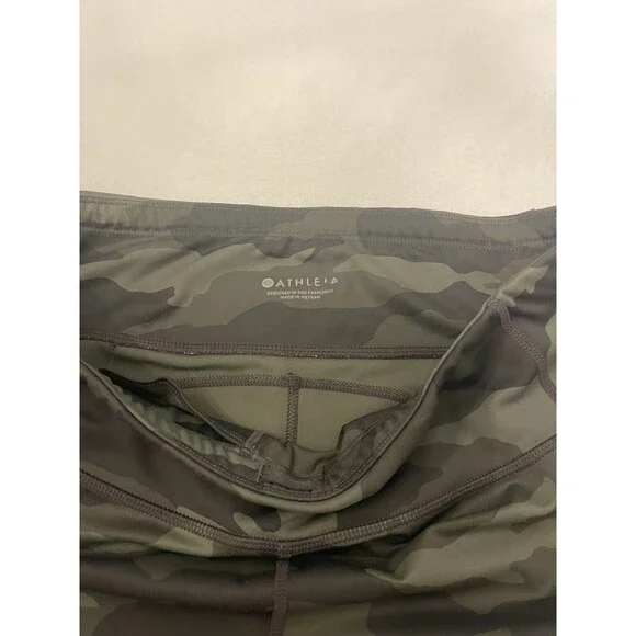 Athleta Camo Contender Leggings – Women’s Size 10 (Large) – Green Camouflage - Picture 8 of 8